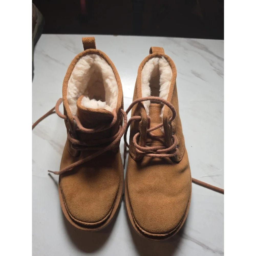 UGG